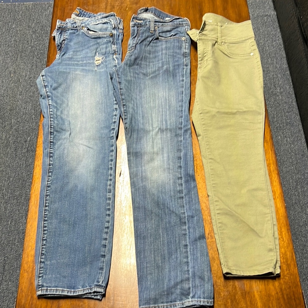 Women’s size 8 jeans lot
